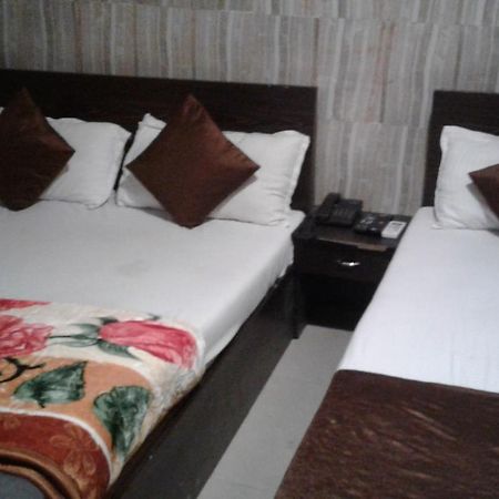 Hotel Majesty Palace Mumbai Kültér fotó