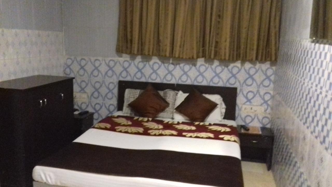 Hotel Majesty Palace Mumbai Kültér fotó