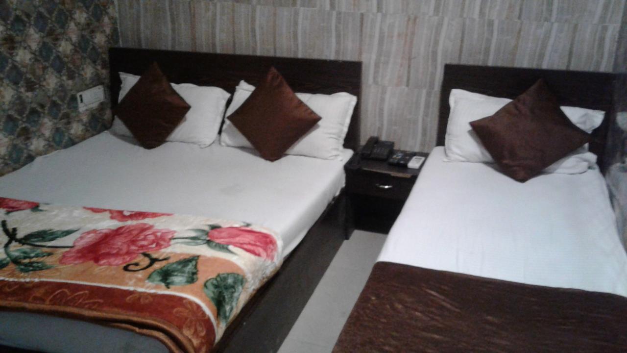 Hotel Majesty Palace Mumbai Kültér fotó